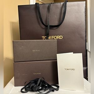 AUTHENTIC TOM FORD shopping bag, two boxes, receipt envelope and ribbon
